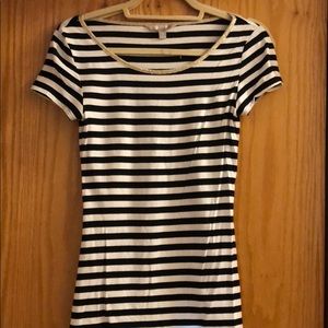 Banana Republic Black and White T Shirt with Gold